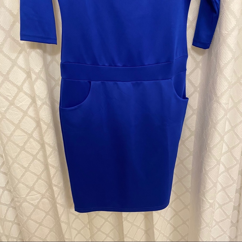 Dress - Picture 4 of 4